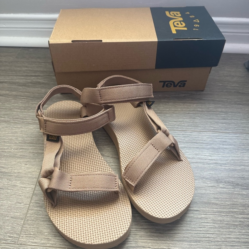 Teva Original Universal Tan Sandals